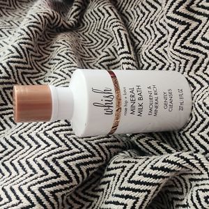 Whish Mineral Milk Bath (rose hip + lotus)
